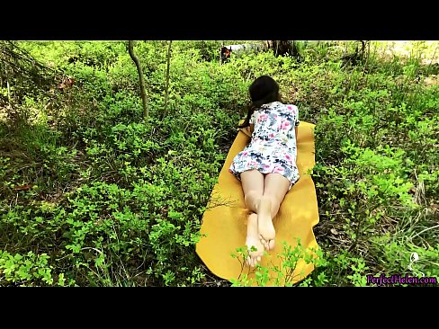 ❤️ 陌生人在Tinder上自慰我的阴部，并在树林里热情地做爱 Beautiful porn